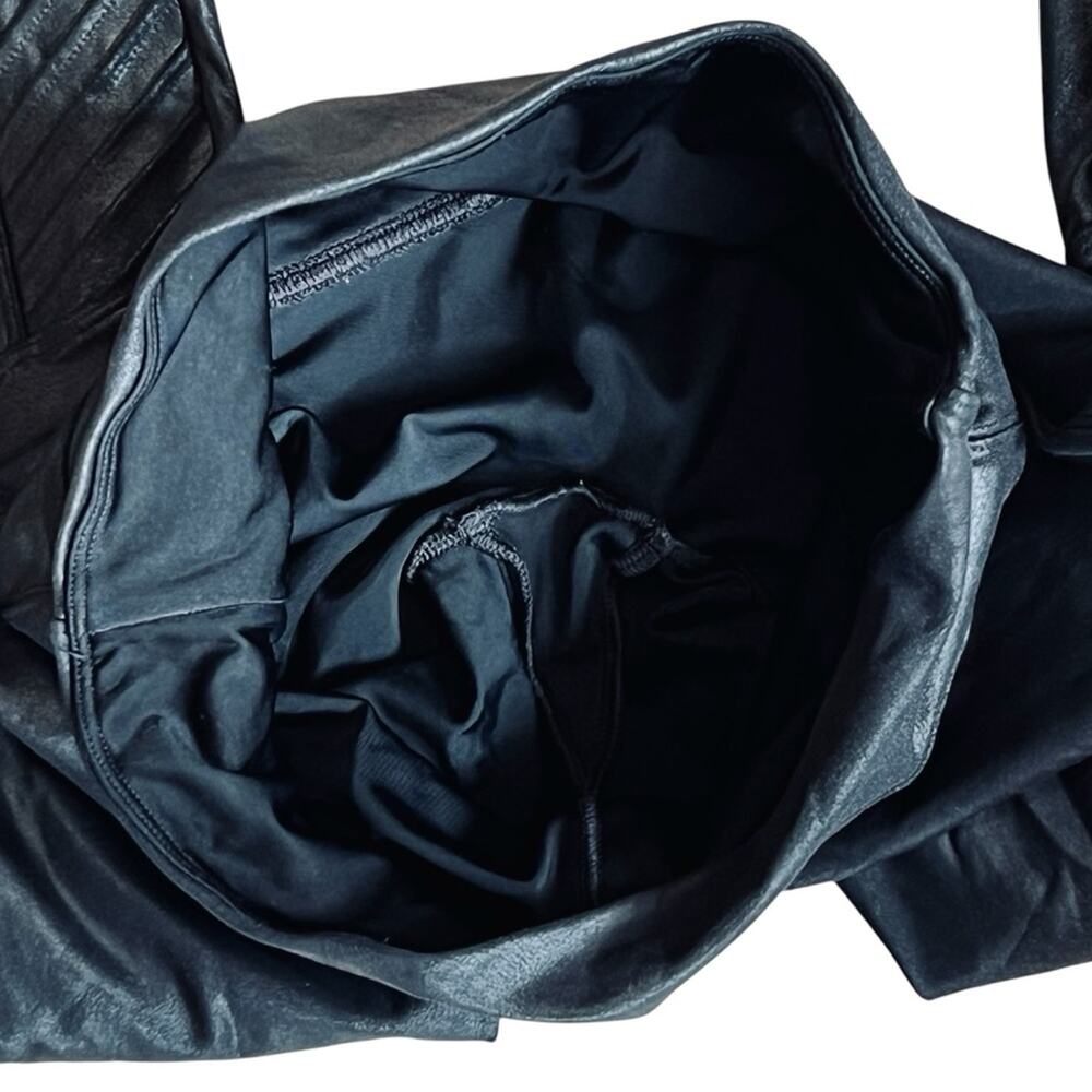 Spanx Women’s Sz M Black Faux Leather Moto Leggings Pants Pull On - Picture 11 of 12